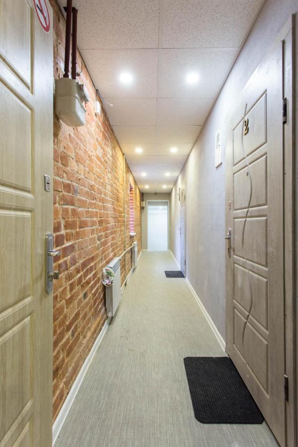 Studio Near Metro Yaroslava Mudroho, Universytet - Mykoly Khvylovoho Str 5-3 Charkiw Exterior foto