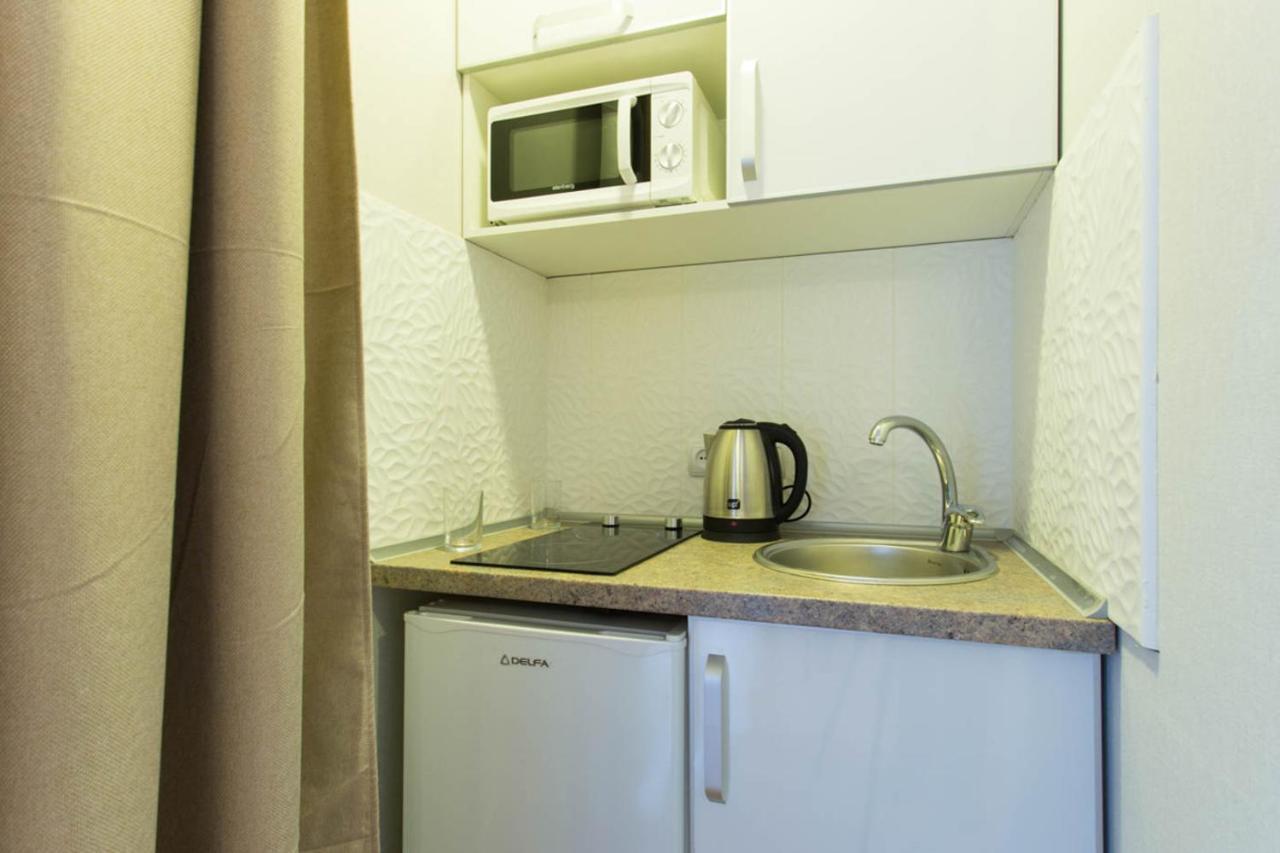 Studio Near Metro Yaroslava Mudroho, Universytet - Mykoly Khvylovoho Str 5-3 Charkiw Exterior foto