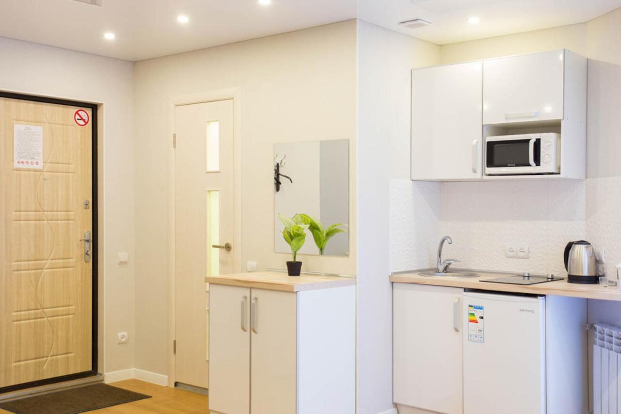 Studio Near Metro Yaroslava Mudroho, Universytet - Mykoly Khvylovoho Str 5-3 Charkiw Exterior foto