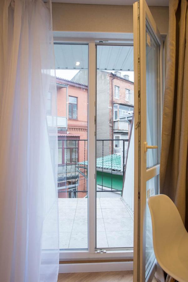 Studio Near Metro Yaroslava Mudroho, Universytet - Mykoly Khvylovoho Str 5-3 Charkiw Exterior foto